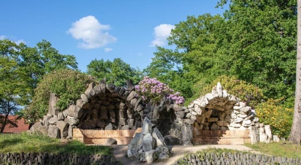 Ferienwohnung Im Gutshof Direkt Gegenueber Dem Schloss, Rhododendronpark Mit Terrasse Und Wlan Kromlau Zewnętrze zdjęcie