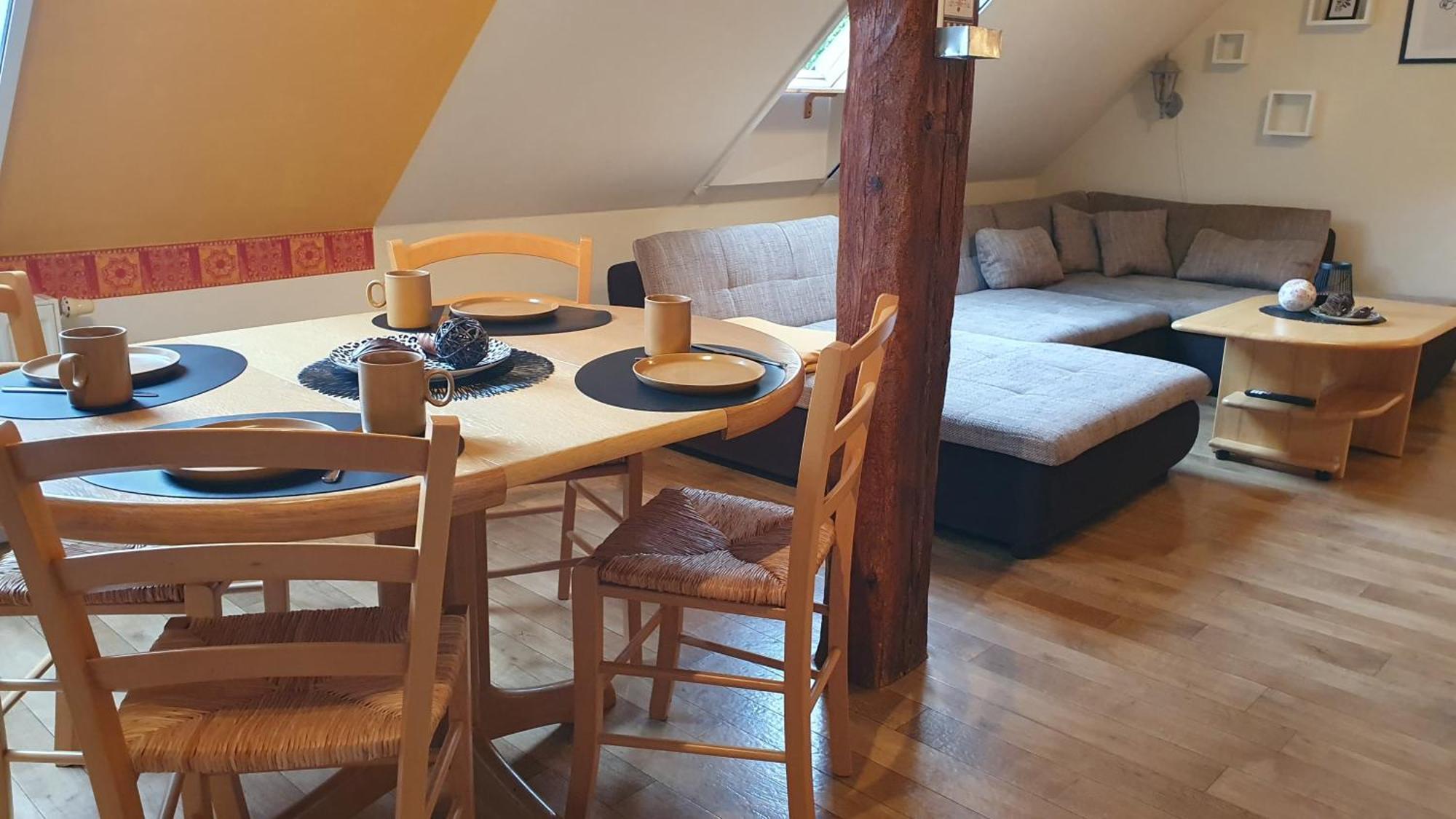 Ferienwohnung Im Gutshof Direkt Gegenueber Dem Schloss, Rhododendronpark Mit Terrasse Und Wlan Kromlau Zewnętrze zdjęcie